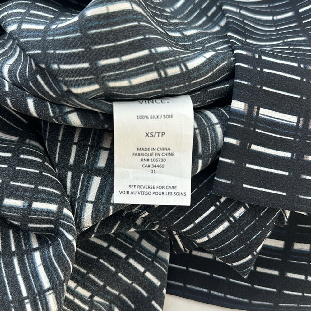 Vince 100% Silk Poncho Dress - Picture 13 of 13